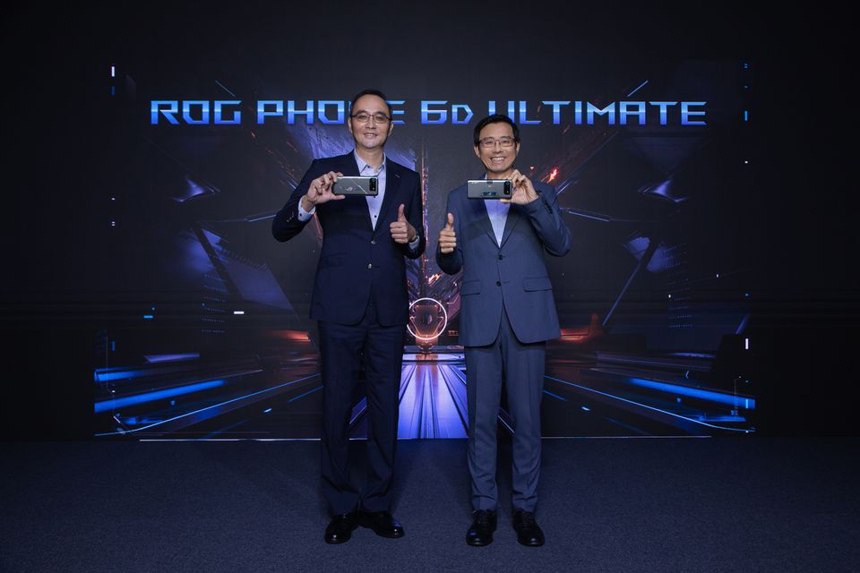 S.y. Hsu, Asus Co Ceo and Joe Chen, President of Media Tek